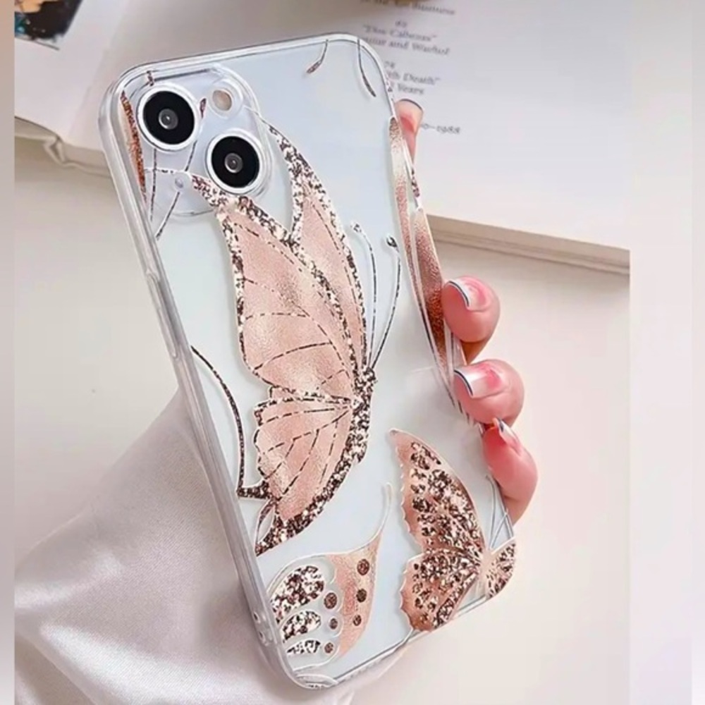 iPhone 15 Plus Case
Transparent Golden Butterfly
Brand New